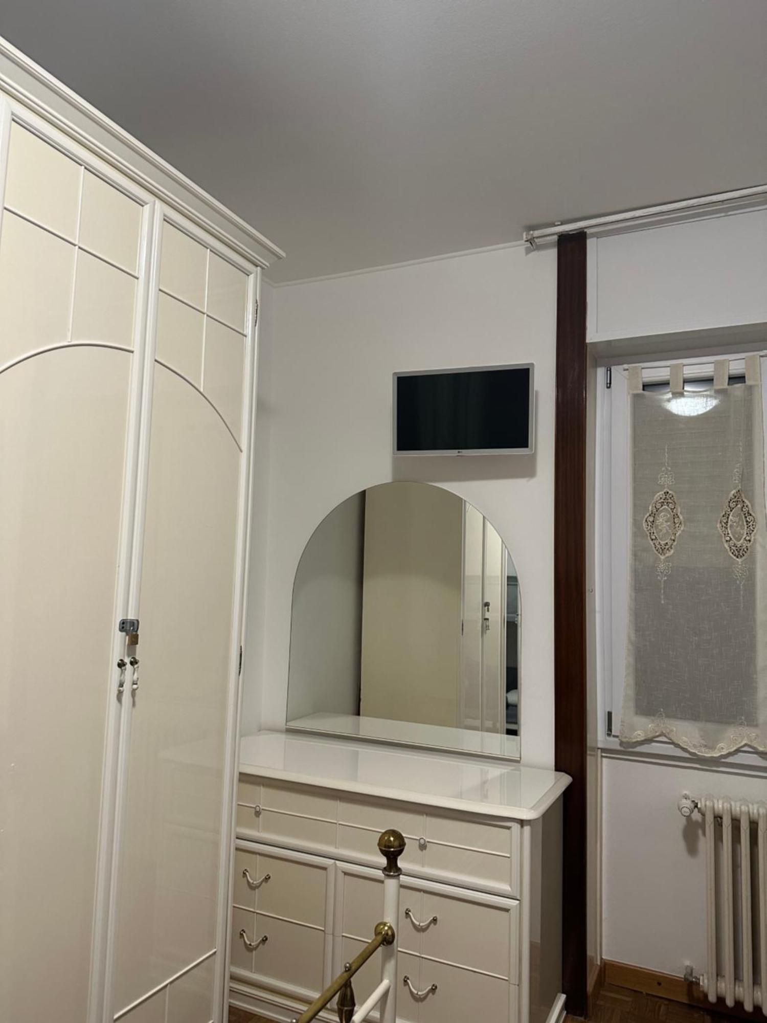 Gigli, Rooms Con Cucina In Comune E Terrazza Milán Exterior foto
