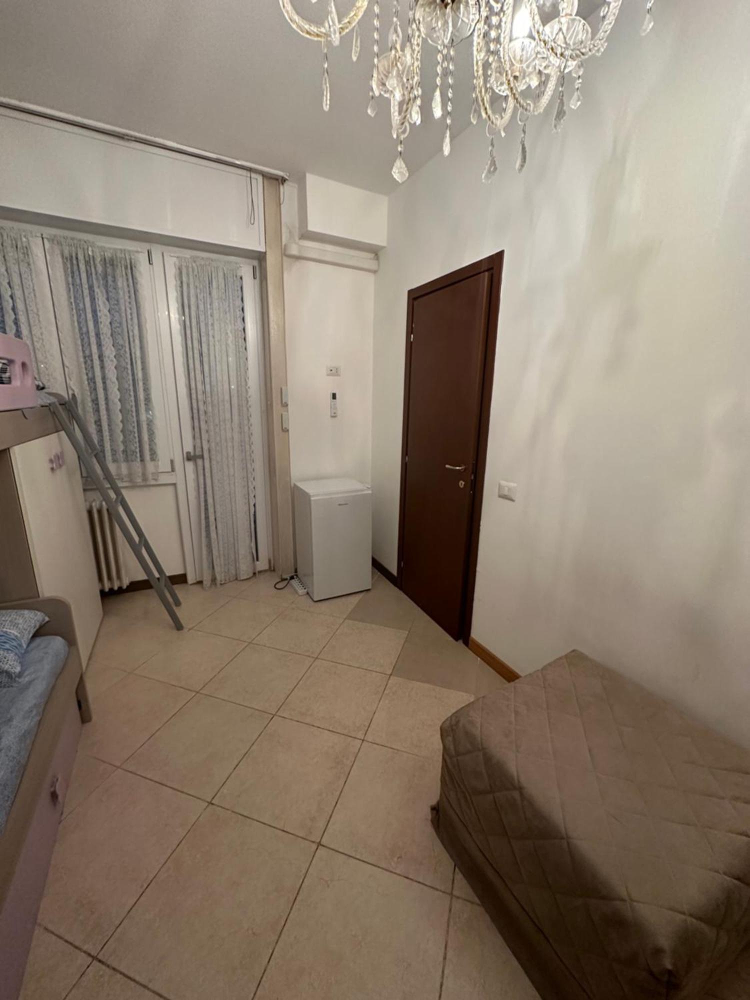 Gigli, Rooms Con Cucina In Comune E Terrazza Milán Exterior foto